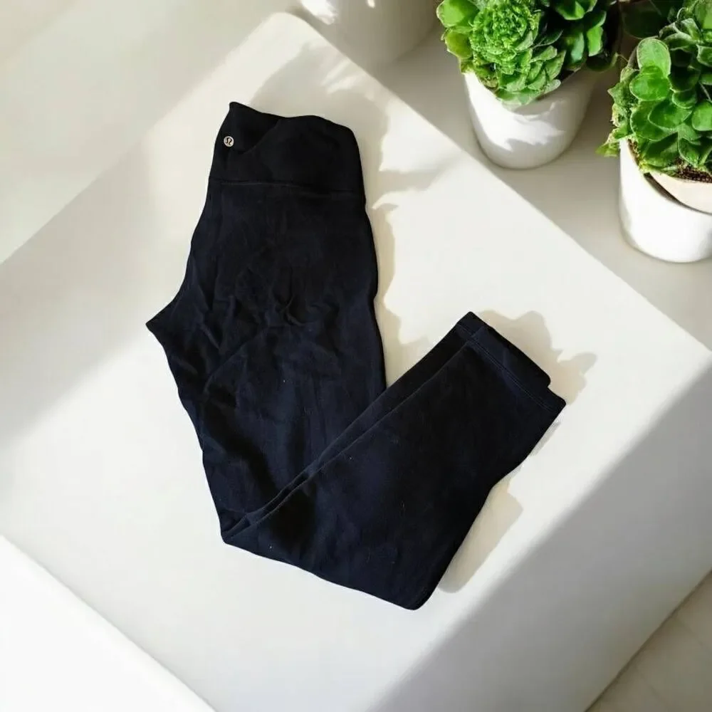 Lululemon Size 8 Black Straight Leg Sweatpants
